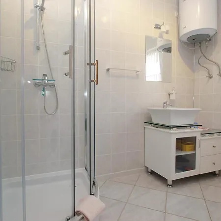 Appartement Ferienwohnung Fur 3 Personen Ca 55 Qm In Barbariga, Istrien Istrische Riviera *